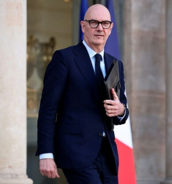 L'économie française cale depuis trois trimestres et le gouvernement lie son redémarrage au budget