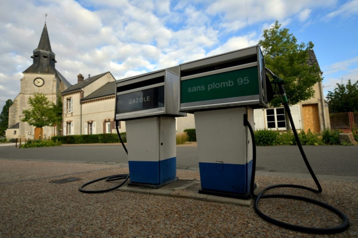 Les communes rurales décrochent 50 millions d'euros, les stations-service isolées bientôt soulagées