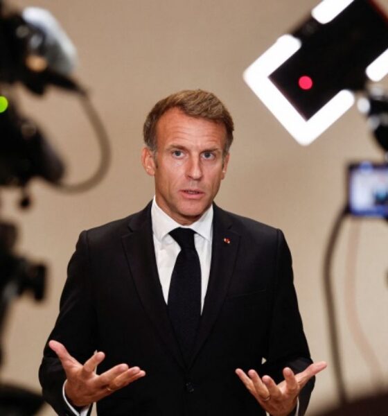 Macron défend sa tournée dans le Golfe et promet des comptes sur les violences