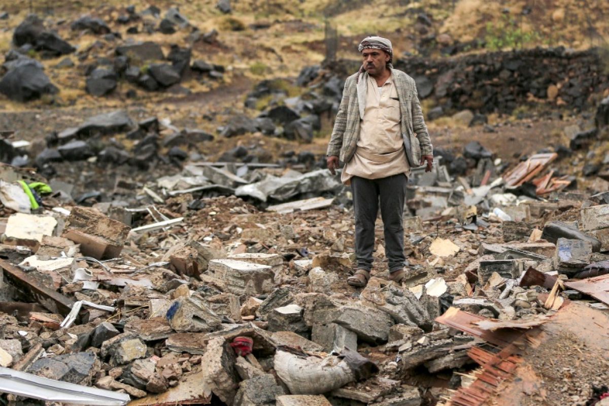 Les Houthis frappent la grande raffinerie saoudienne et défient les alliances régionales