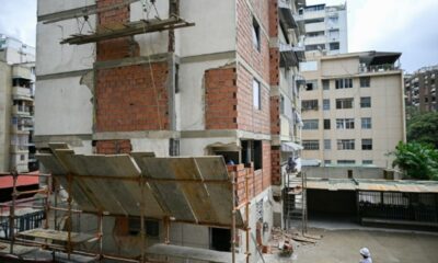À Caracas, des propriétaires de logements de luxe n'arrivent plus à payer les réparations après les tremblements de terre