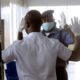 Ebola franchit une nouvelle frontière et place le Nigeria sous surveillance