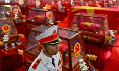 Le Vietnam enterre 731 combattants sortis de terre après des décennies d'attente