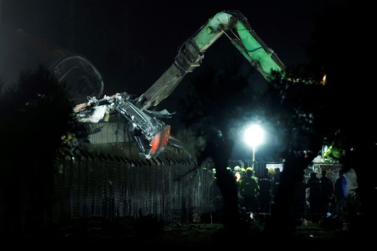 Espagne, trois jours de deuil après une collision ferroviaire qui fait au moins 68 morts