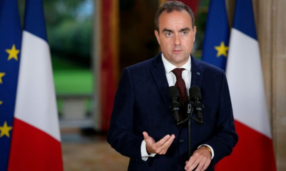 Lecornu apaise les lycéens et annonce une baisse du carburant