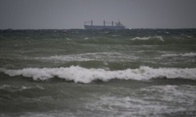Sept marins introuvables après l’incendie d’un chimiquier en mer Noire