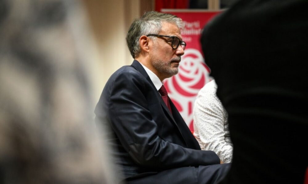 Primaire socialiste, le torchon brûle entre Faure et Glucksmann à la veille du vote