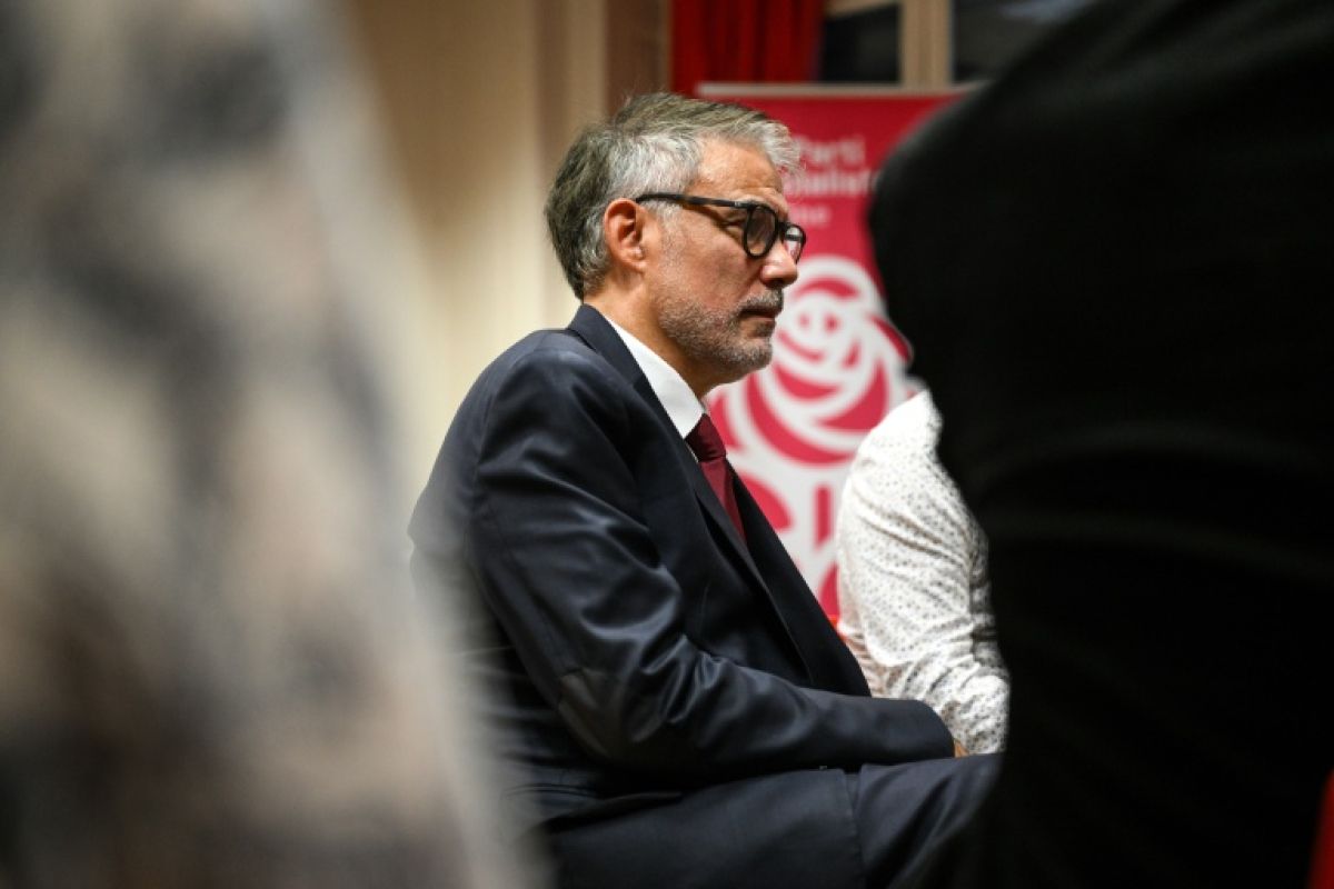 Primaire socialiste, le torchon brûle entre Faure et Glucksmann à la veille du vote