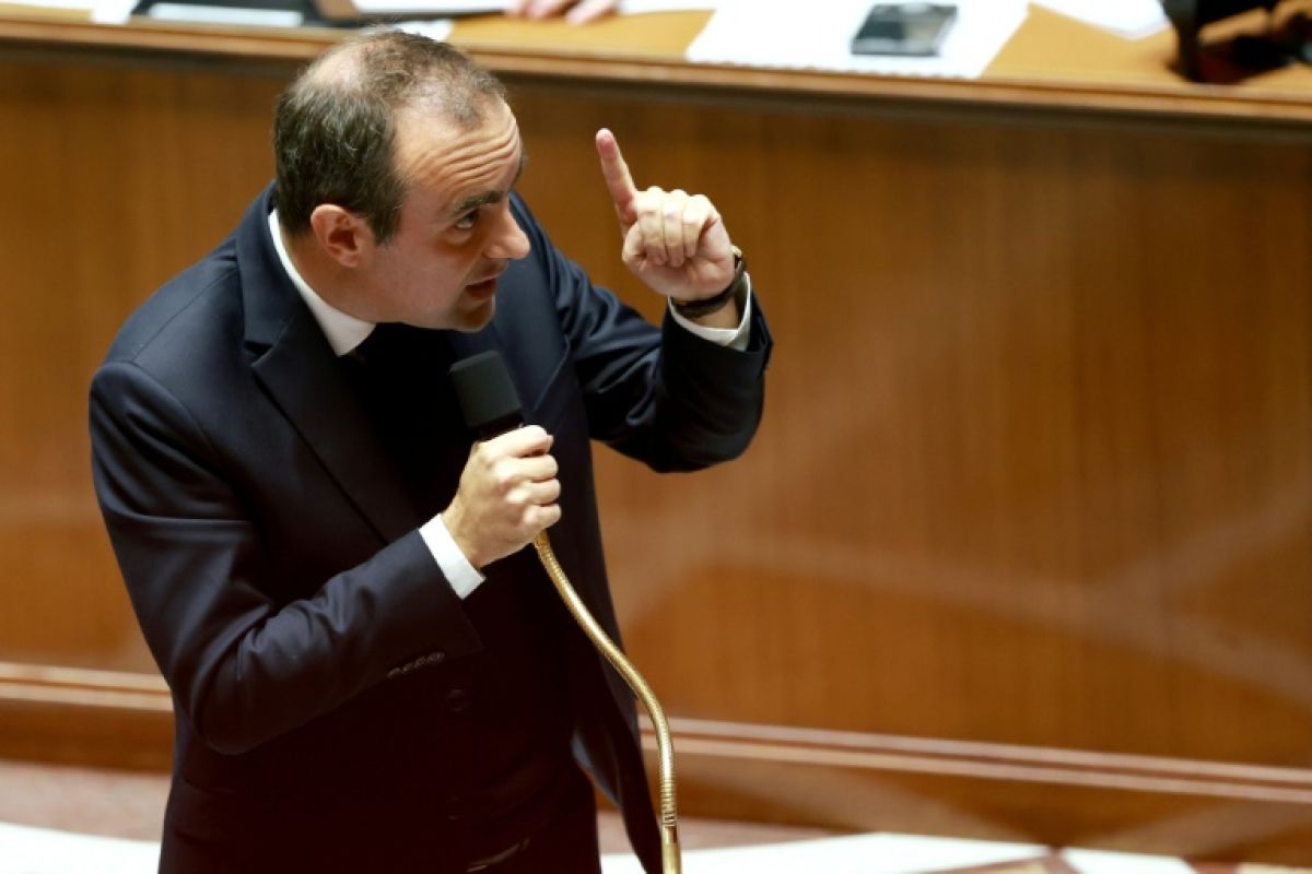 Un policier dit avoir reçu l'ordre d'accuser LFI, la gauche parle de scandale d'Etat