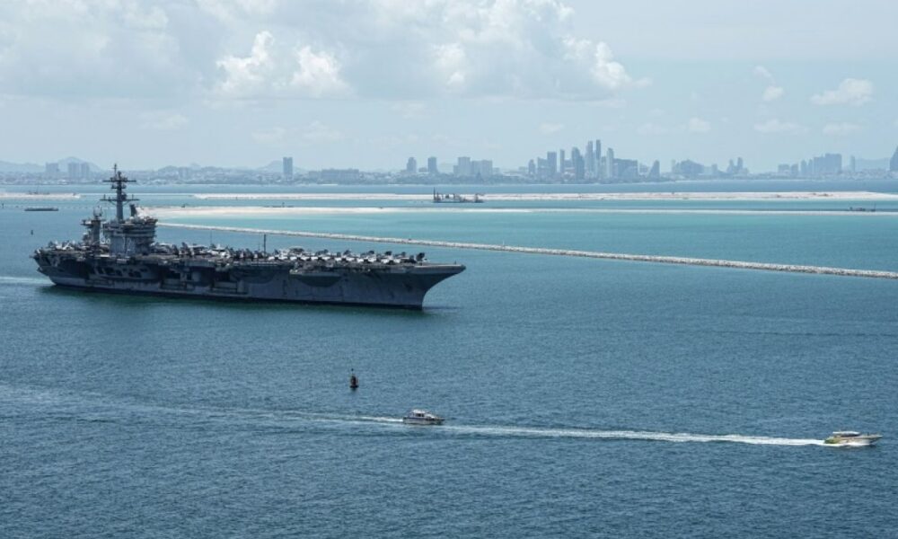 Le Pentagone célèbre l'USS Abraham Lincoln, ses marins rentrent épuisés