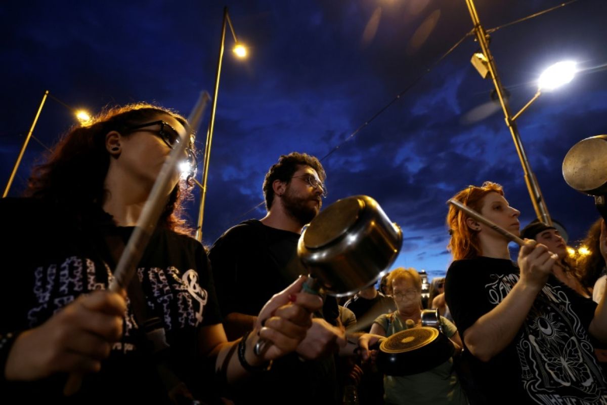 L'Espagne fait claquer ses casseroles pour le droit au logement