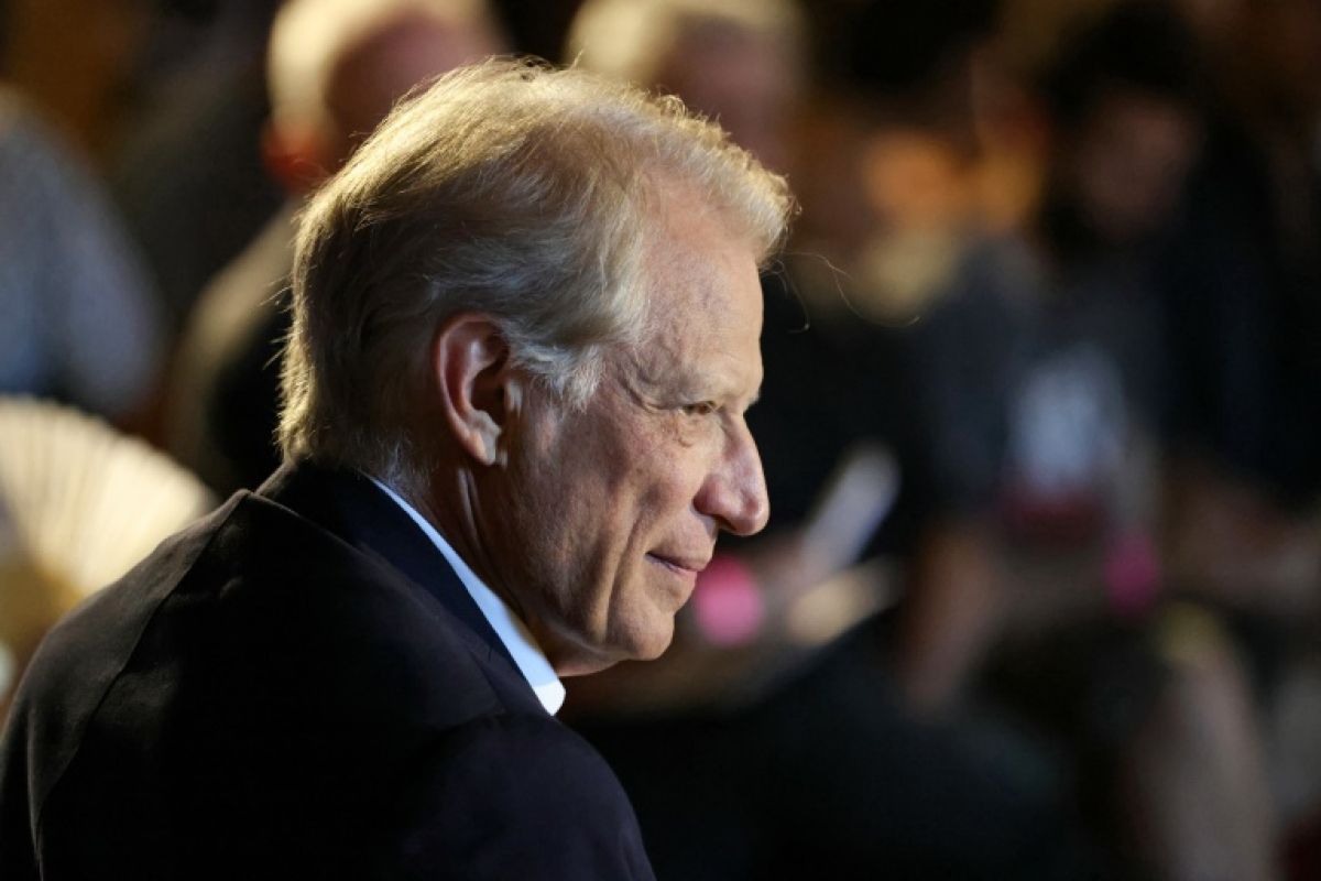 Primaire d’Attal, Villepin refuse et son camp parle d’un chant du cygne