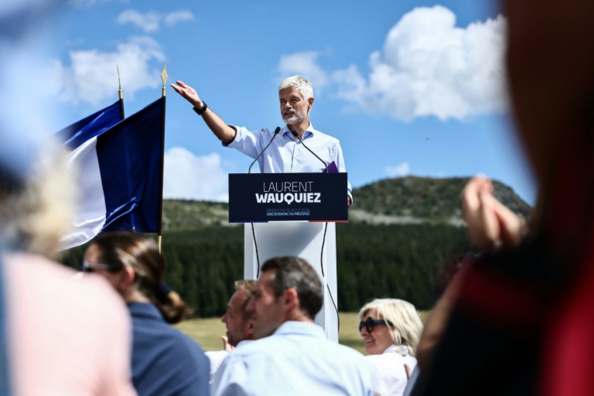 Budget 2027, Wauquiez écarte la censure et promet 20 milliards d'économies de plus