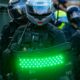 Des éclairs plein les yeux pour repousser les manifestants