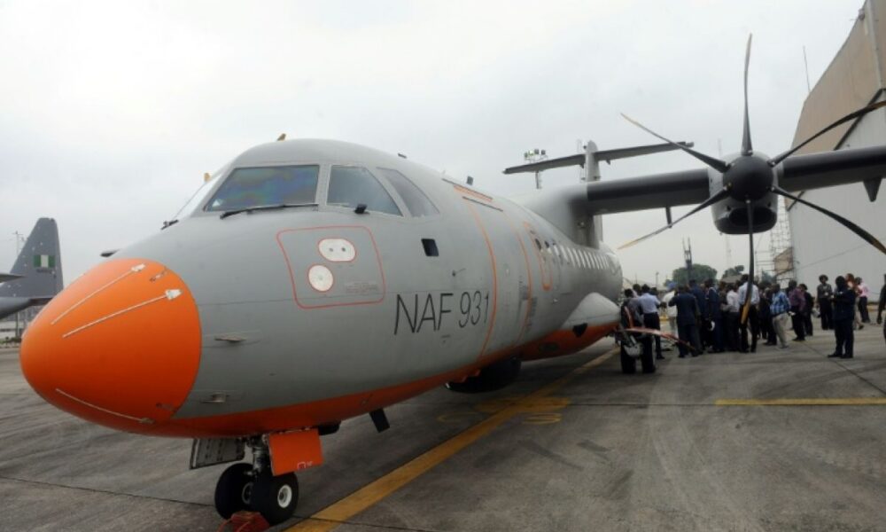 Aucun survivant après la chute d'un avion militaire dans les marais du Nigeria