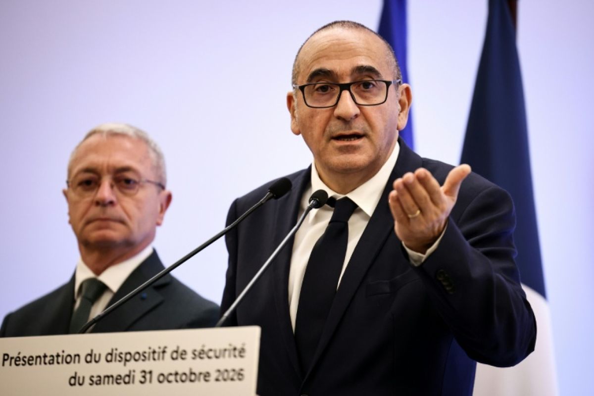 Paris ferme le centre-ville aux cortèges contre la vie chère