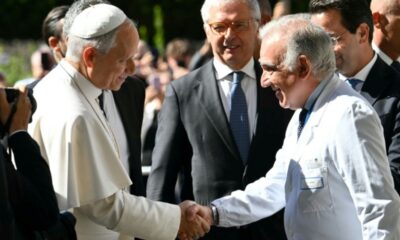 Léon XIV opéré du poumon, le Vatican se montre rassurant
