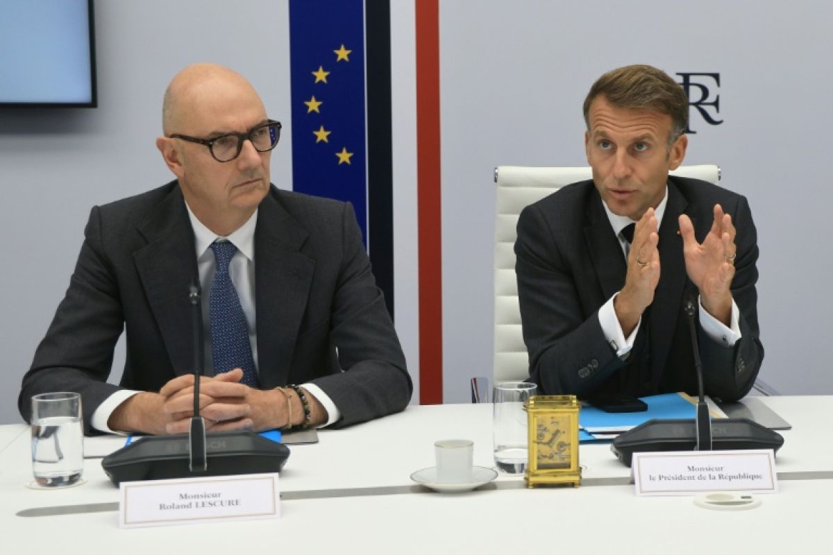 Le G7 ouvre grand ses réserves pour faire baisser les prix du carburant