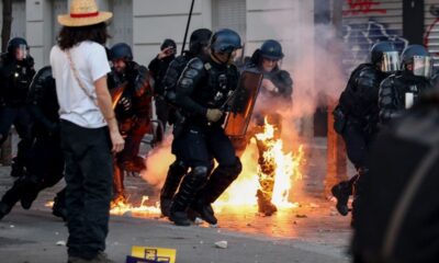 Un gendarme touché par un cocktail molotov à Paris, des responsables politiques réclament des comptes