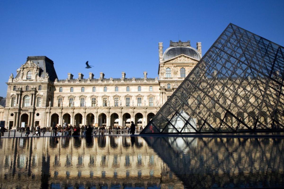 Le Louvre bloqué par des étudiants venus prêter main-forte aux lycéens
