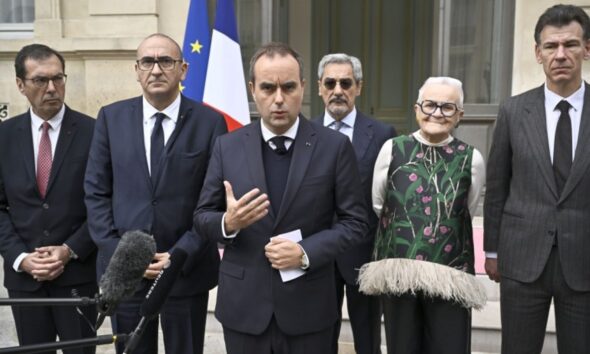 Couvre-feux localisés dès lundi soir et coup de pouce aux commerces touchés