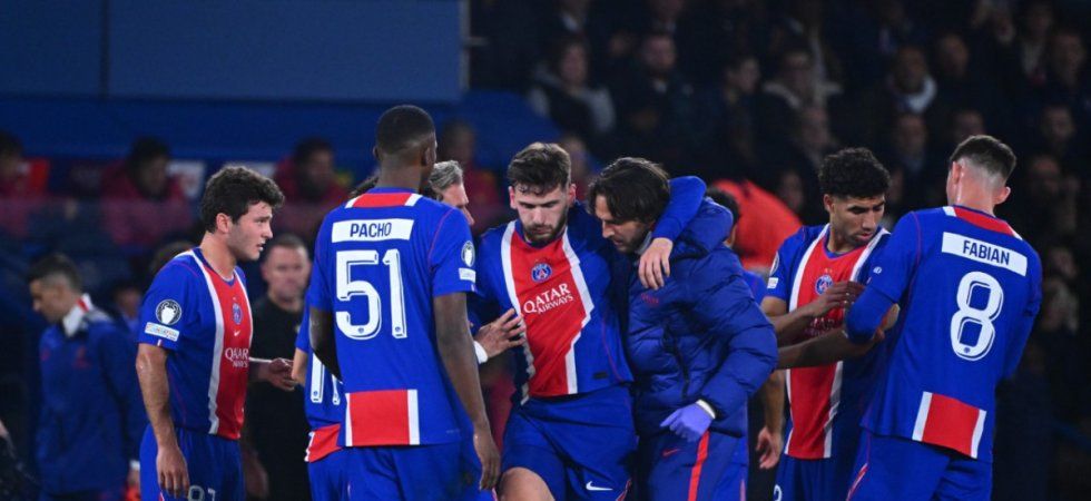 Le PSG s'impose face à Barcelone mais perd trois cadres