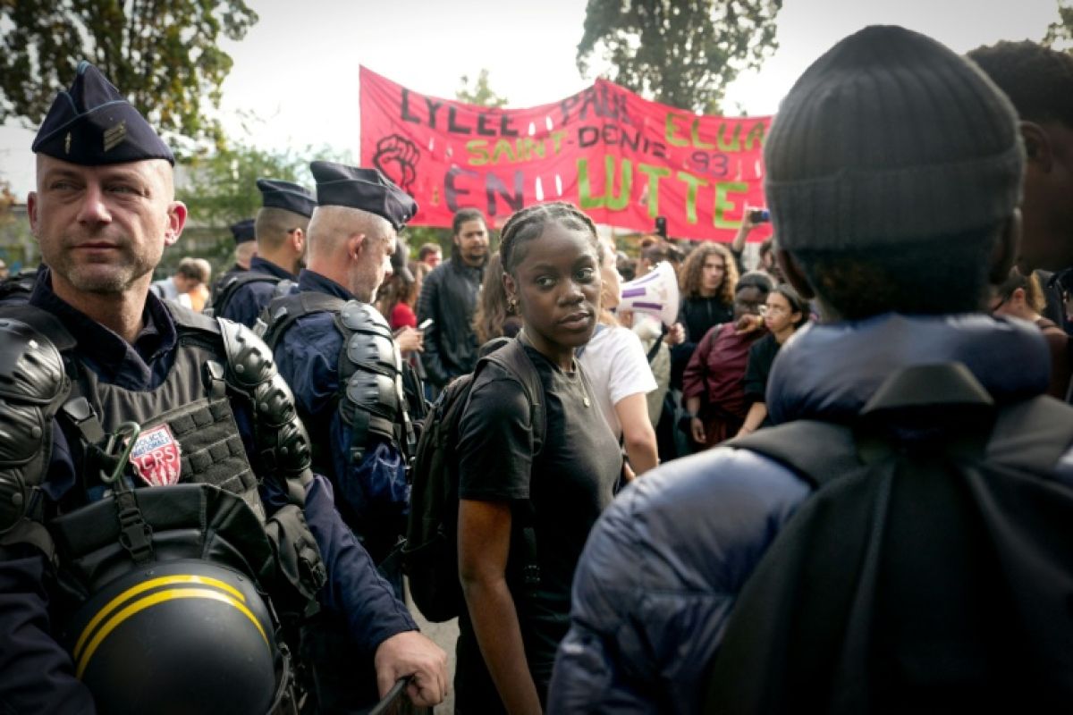 À Saint-Denis, la colère d’un lycée après une arrestation en plein établissement