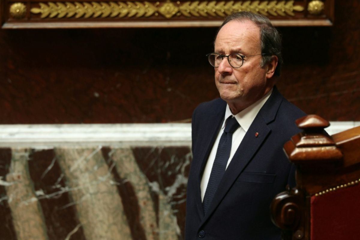 Hollande réclame la paix civile et des discussions avec la jeunesse et les syndicats