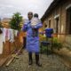 En RDC, des crèches d'urgence pour les enfants que le virus a laissés seuls