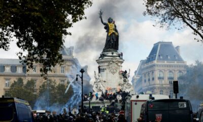 La colère déborde et fissure le pouvoir