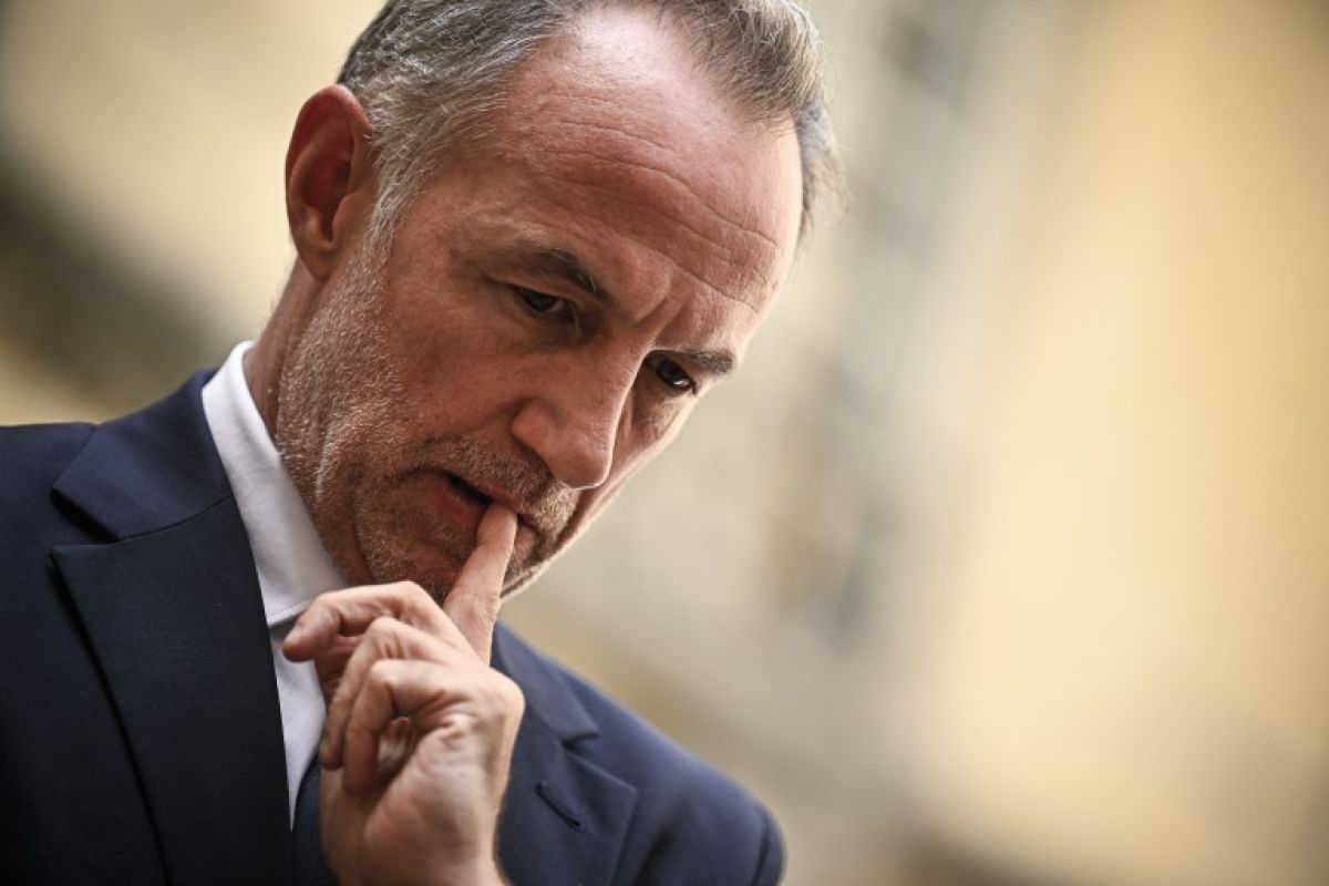 Après les pillages à Paris, Grégoire accuse l'État et tacle Lecornu