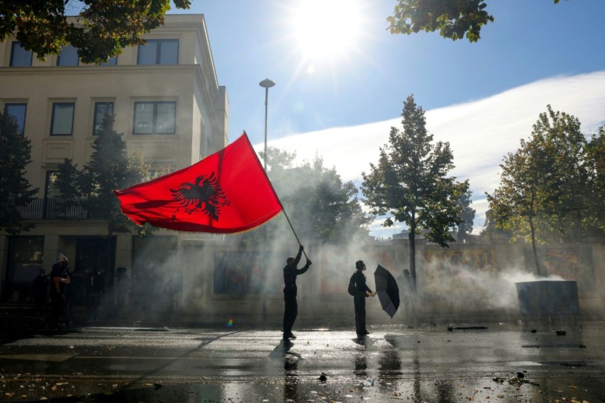 Tirana en ébullition, la jeunesse albanaise tient tête au pouvoir pour un cinquième jour