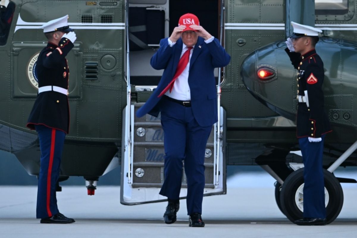 Trump ouvre une brèche pour Moscou et laisse Kiev en plein doute