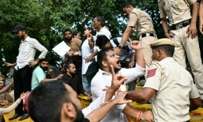 Des dizaines de milliers d'Indiens dans la rue pour faire tomber le patron des élections