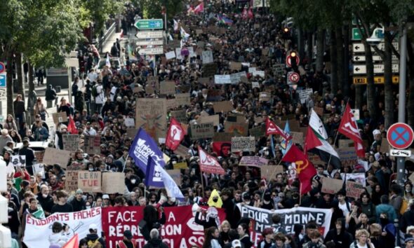 Manifestations en France, une marée humaine qui tient tête aux interdictions