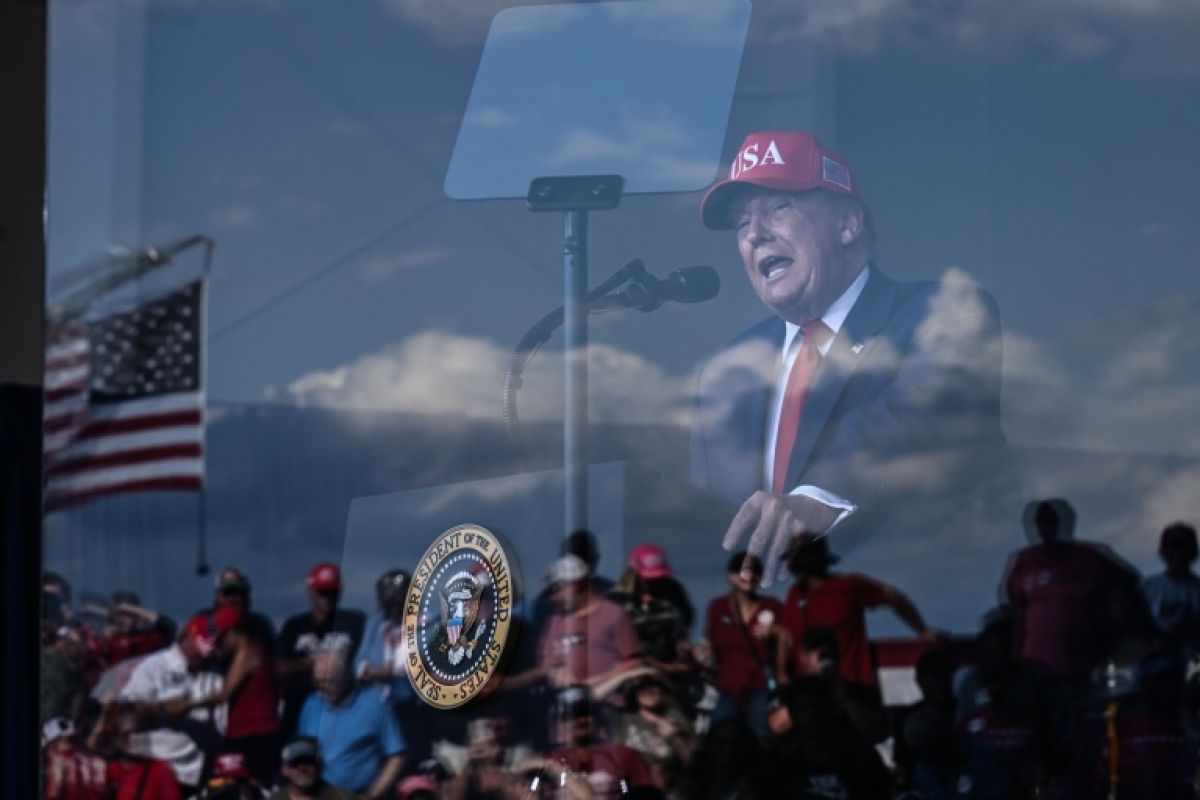 Kansas, Caroline du Nord, Géorgie... la tournée de la dernière chance de Donald Trump