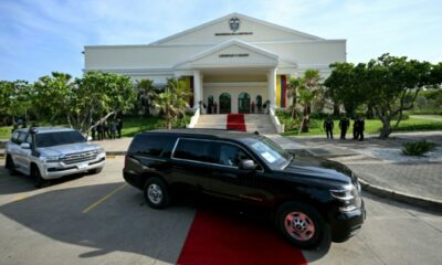 Le nouveau président colombien s'offre un bureau face aux Caraïbes et la facture agace