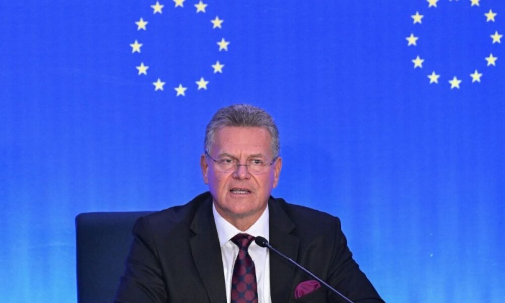 La Chine freine ses hybrides vers l'Europe, Bruxelles garde la main