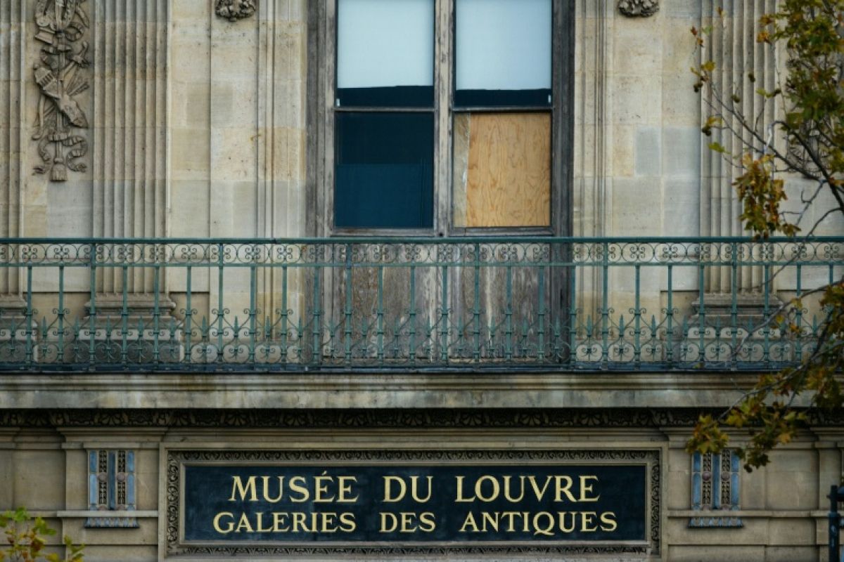 Casse du Louvre, un an après, le commando réclame des comptes à un commanditaire introuvable