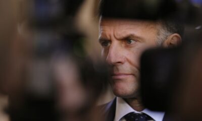 Le climat politique s'embrase à six mois de la présidentielle