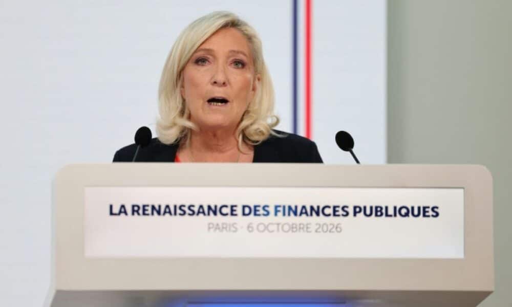 Le Pen veut raboter 140 milliards de dépenses et alléger les impôts de 30 milliards