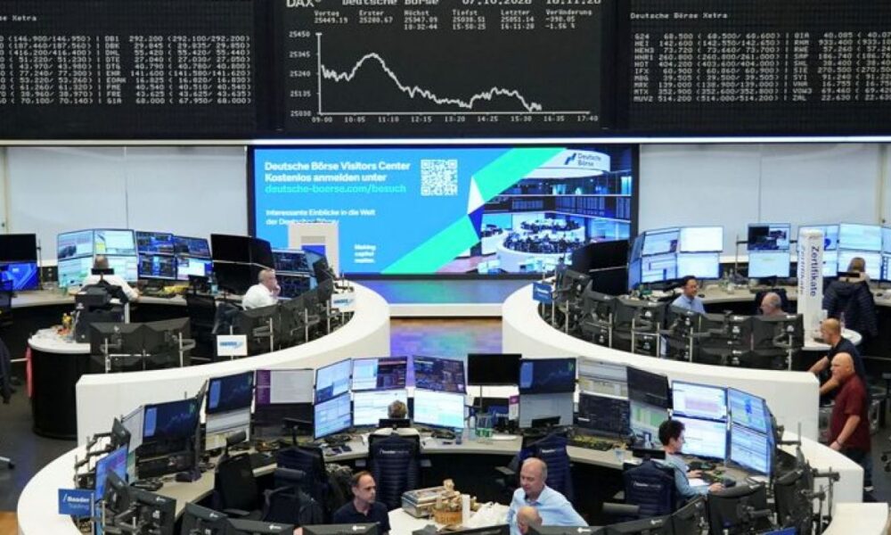 Le baril repasse les 100 dollars et refroidit d'un coup les marchés
