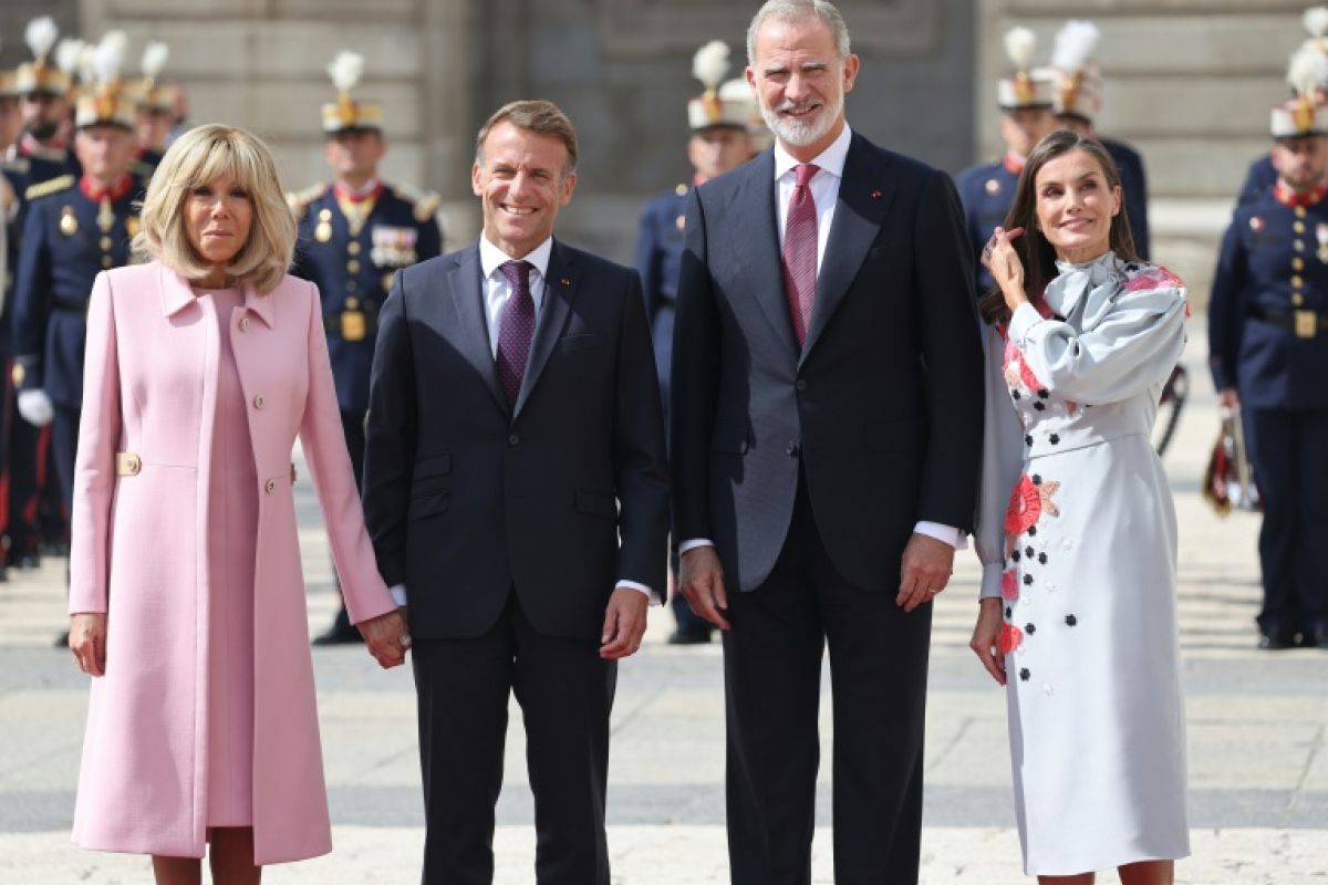 Macron ausculte à Madrid la fatigue démocratique et plaide pour une Europe plus rapide