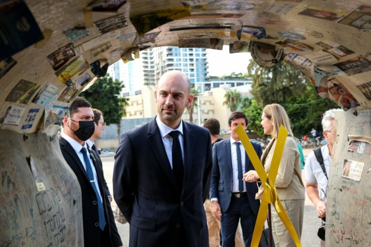 Cinquante et un Français tués le 7 octobre, Barrot vient leur rendre hommage en Israël