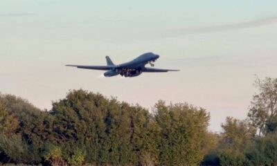 Les bombardiers américains quittent Fairford après l'arrestation de cinq suspects