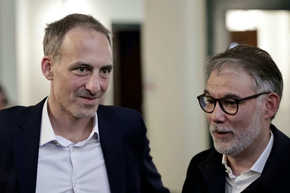 Olivier Faure se range derrière Raphaël Glucksmann et promet de mobiliser la gauche