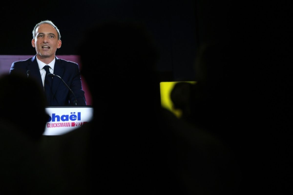 Glucksmann triomphe à la primaire et hérite d'un chantier immense