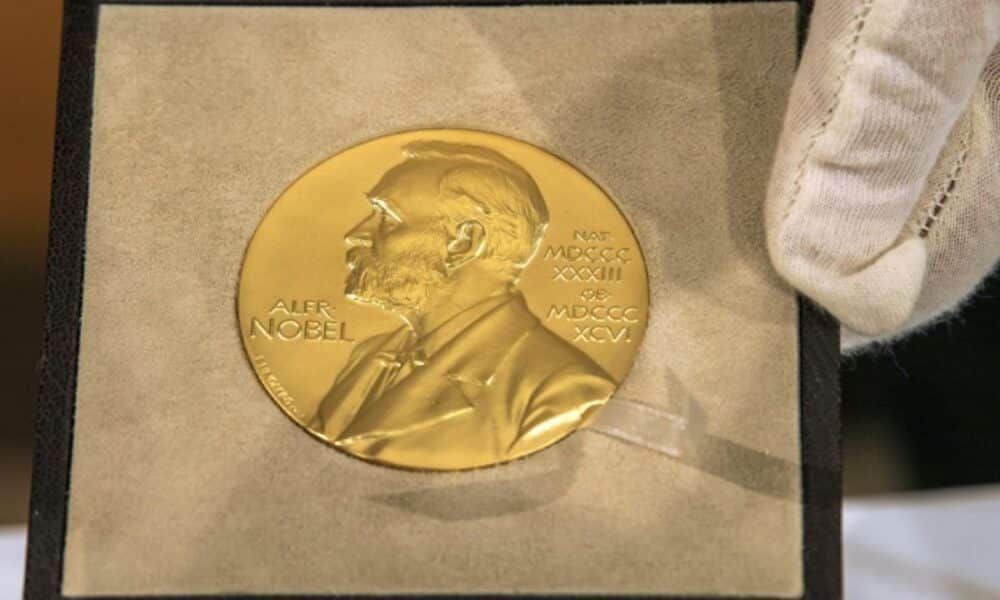 Cape d'invisibilité, graphène, antimatière, la course au Nobel de physique est ouverte