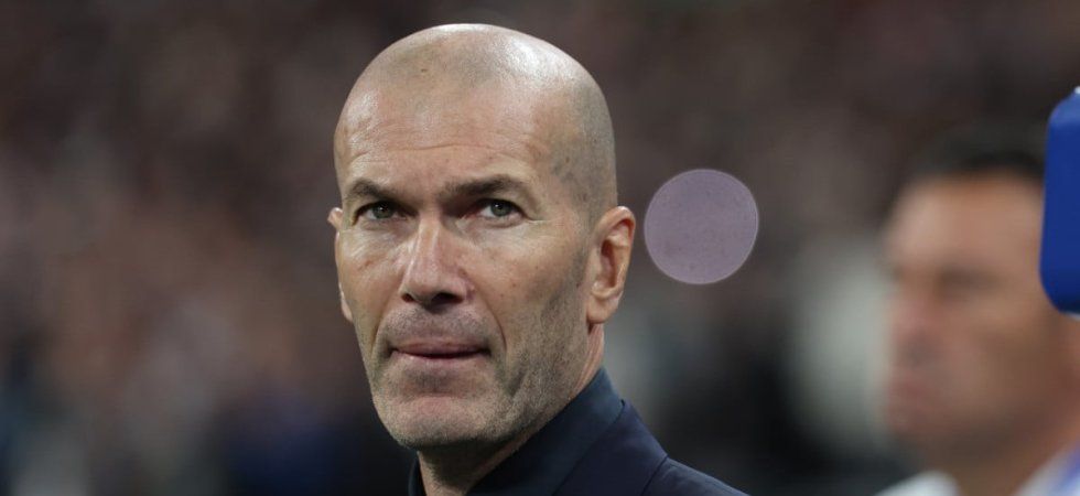 Le Stade de France déroule le tapis rouge à Zinédine Zidane