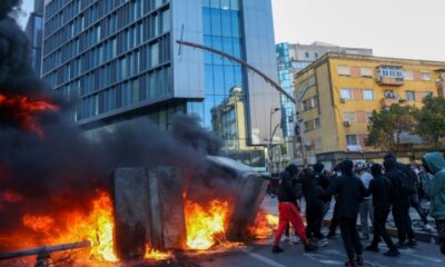 À Tirana, les étudiants tiennent tête au pouvoir et la rue ne désarme pas